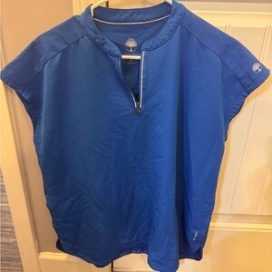 Healing hands scrub top medium